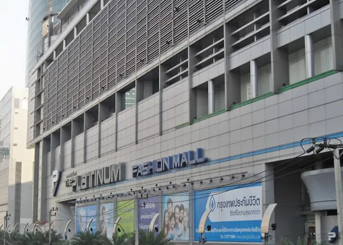 Отель Metro Pratunam